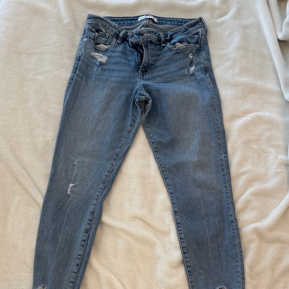 abercrombie Blue Distressed Women Jeans.  super skinny ankle mid rise 30S
